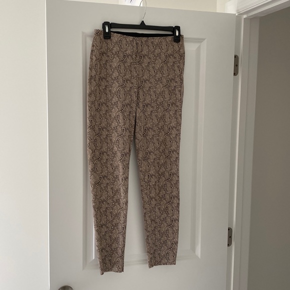ZARA Snakeskin Legging Like New Size Medium - Picture 1 of 4